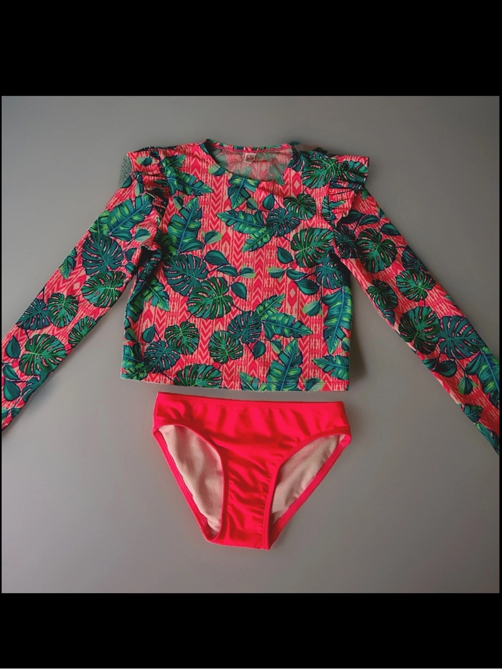 Girls Long Sleeve Rash Guard Set in Pink with Tropical Leaf Print Size 7/8 New